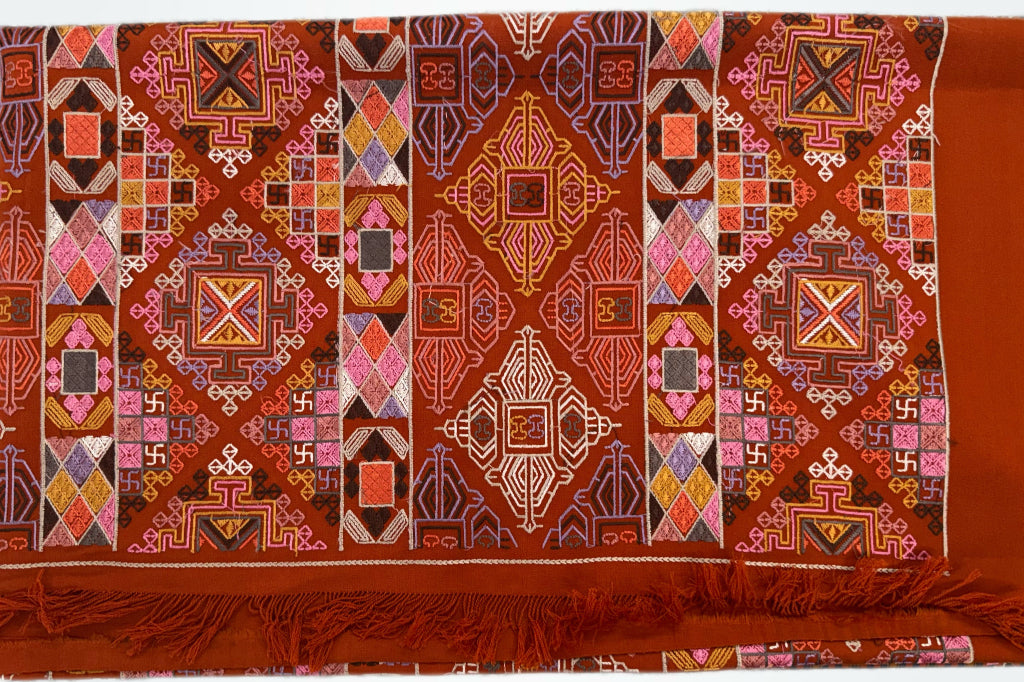 Bhutanese Kira (Orange Kishuthara)