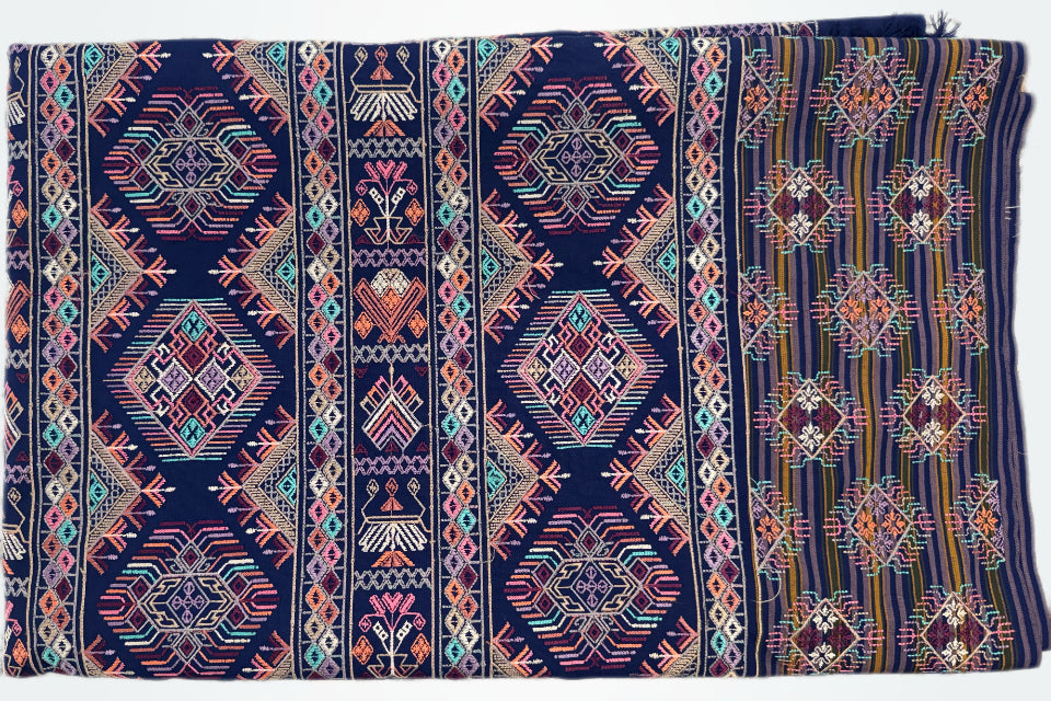 Bhutanese Kira (Blue Kishuthara)