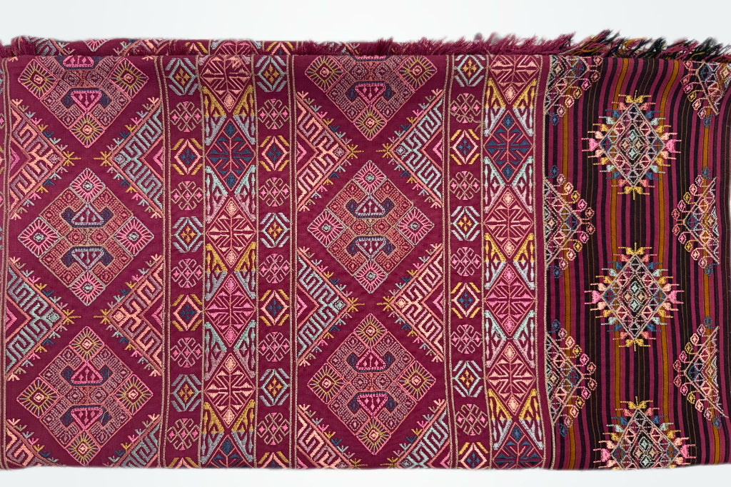 Bhutanese Kira (Pink Kishuthara)